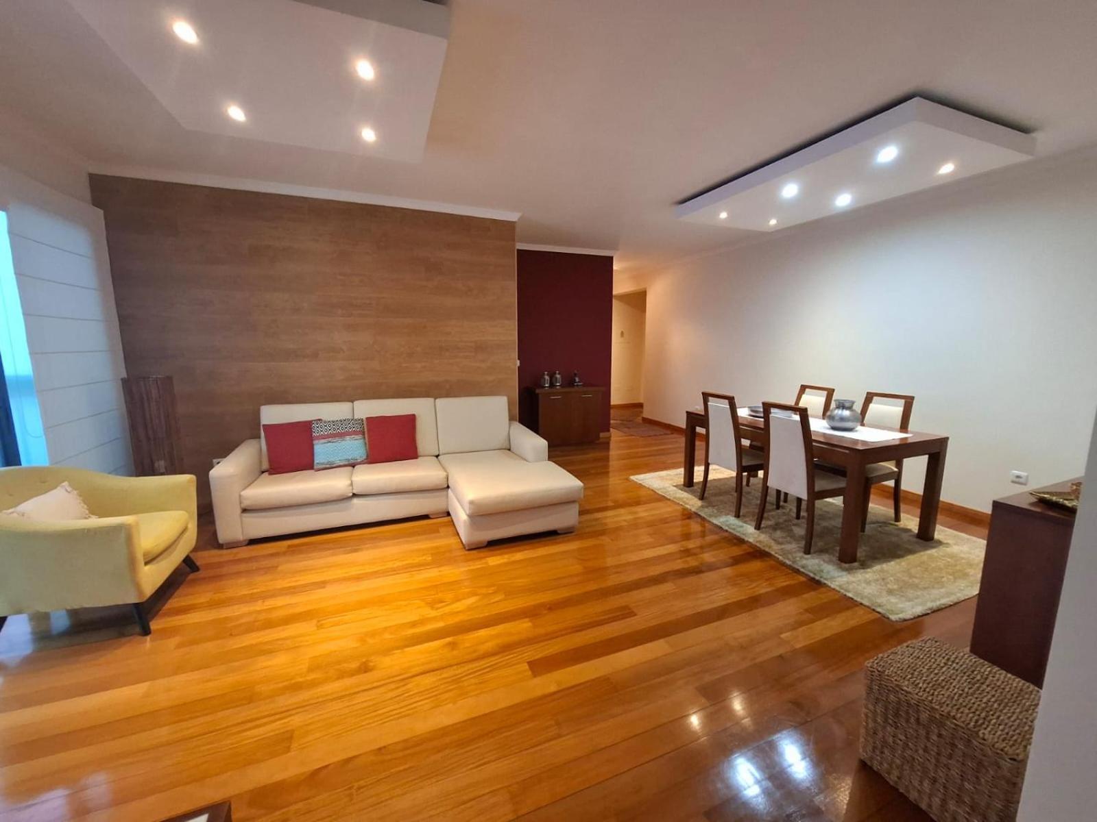 Cozy And Bright Apartment Machico  Esterno foto